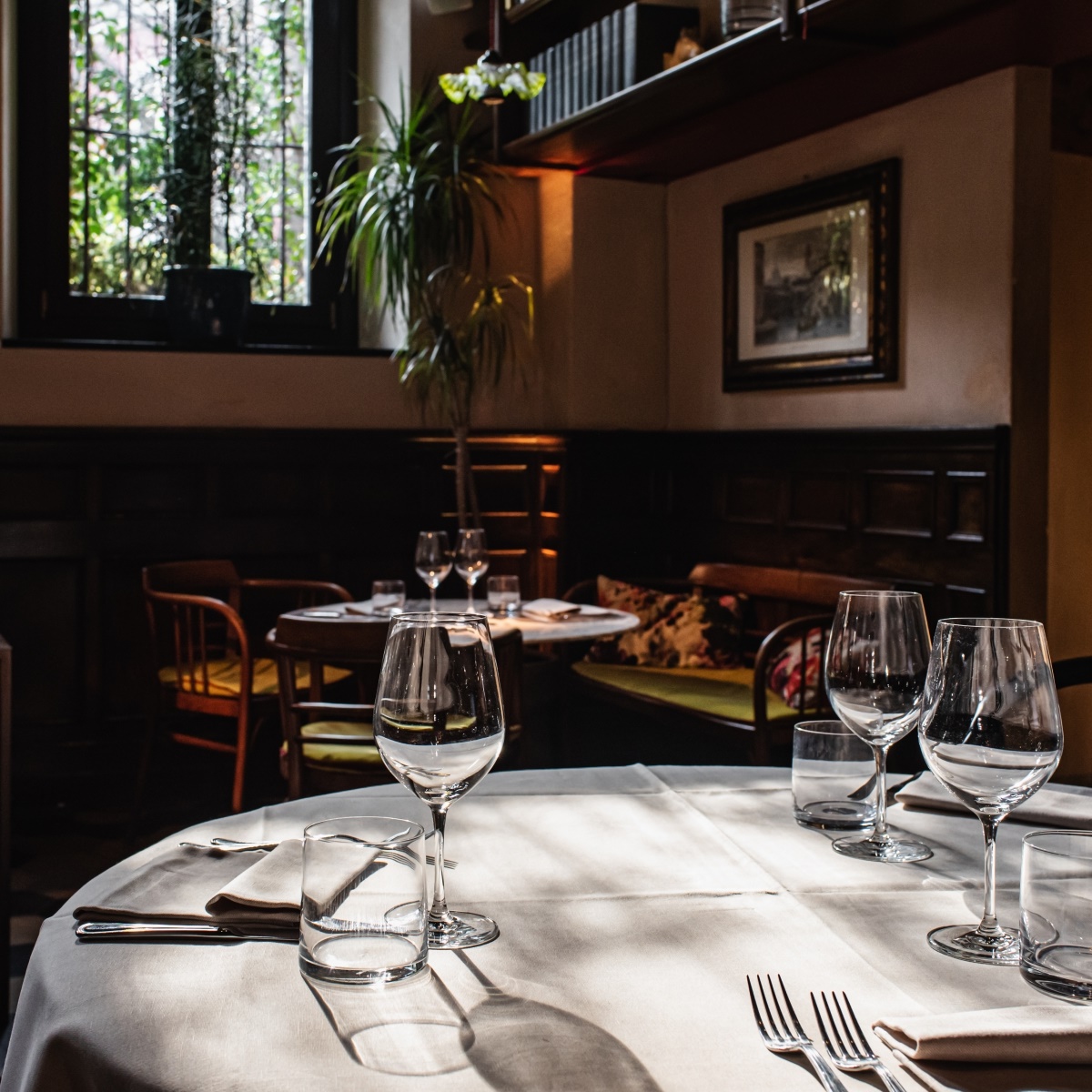 Cantina Piemontese restaurant in Milan